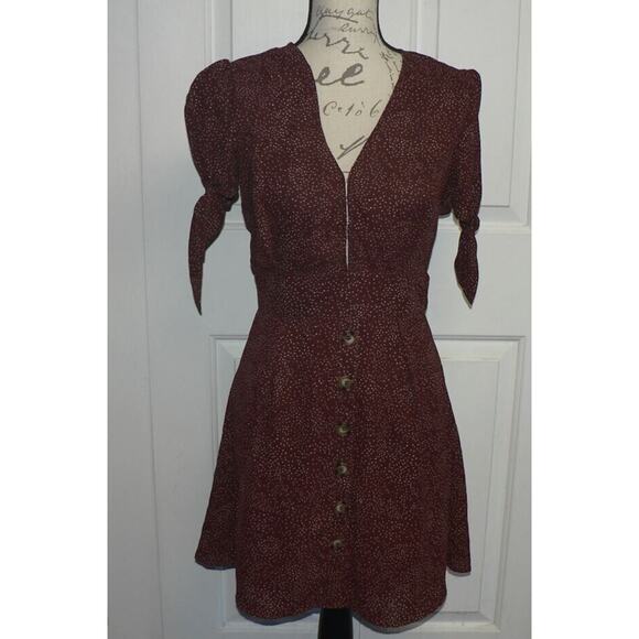Blu Pepper Women's Puff Tie Sleeve V-Neck Minidress in Micro Dot Chestnut SM $59 - Picture 1 of 3